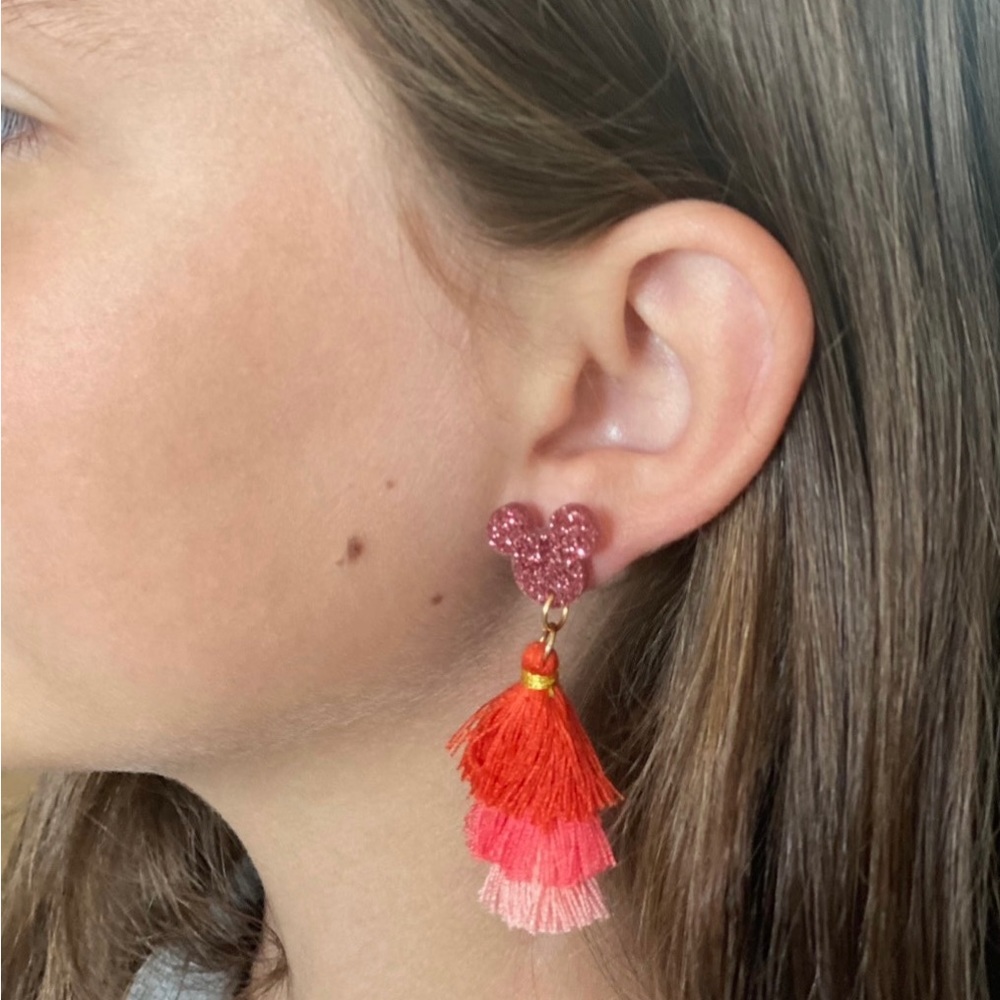 Minnie Mouse dangle pink earrings